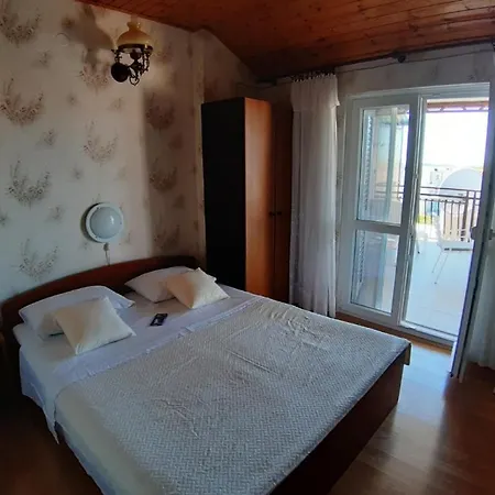 Brodarica شيبينيك