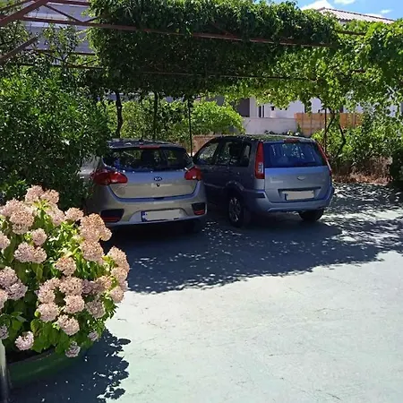 Brodarica * Šibenik