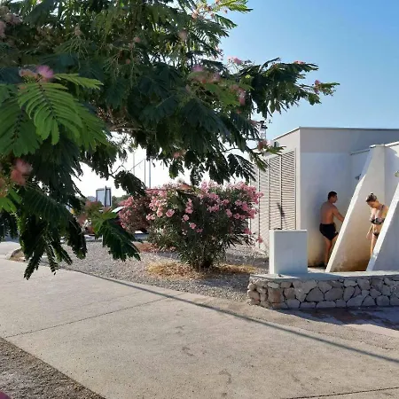 Apartment Brodarica