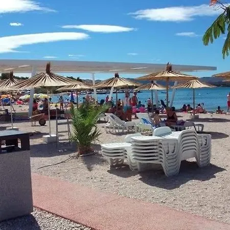 Brodarica * شيبينيك